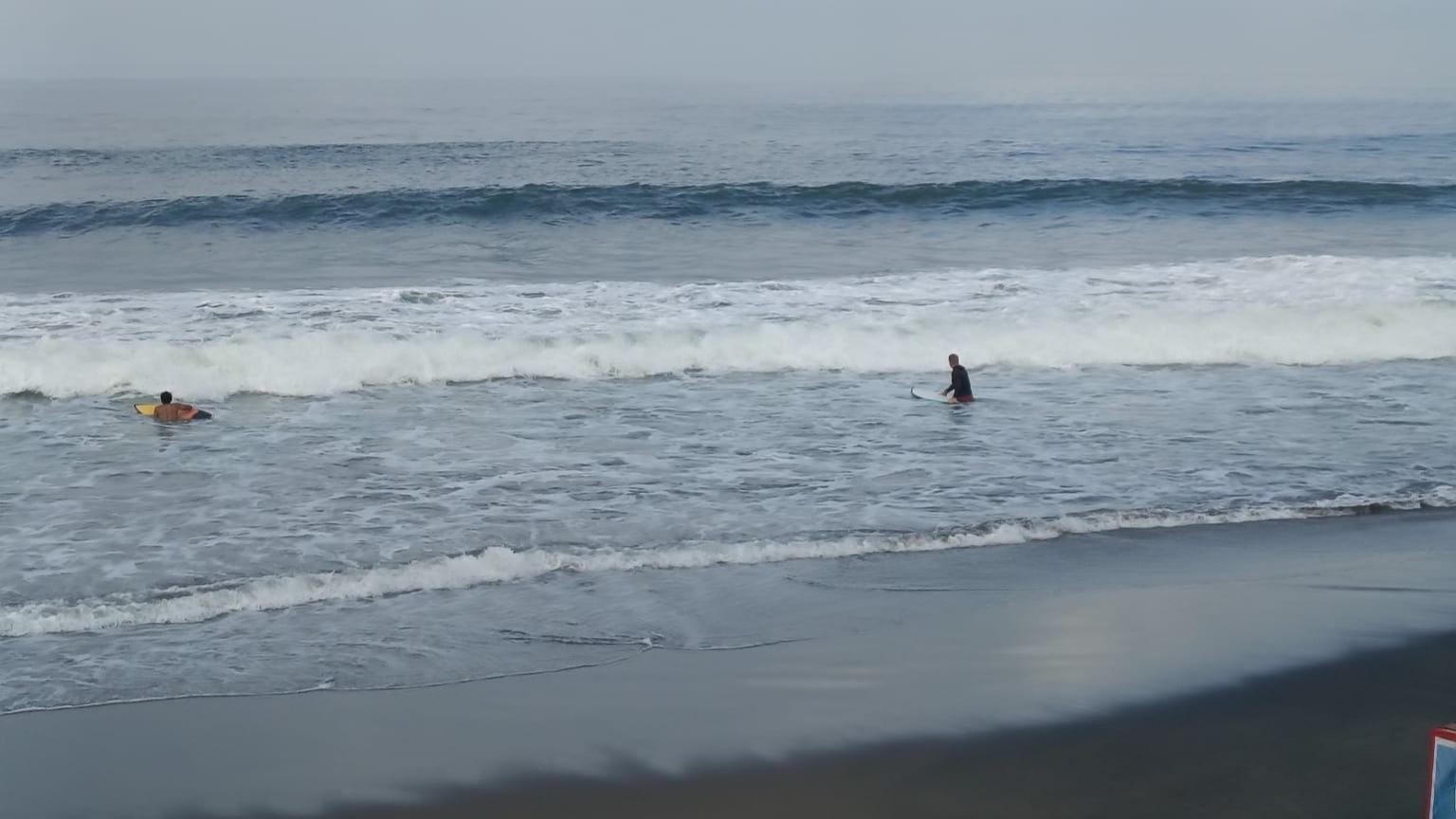 Walking into the water with the Lanesplitter