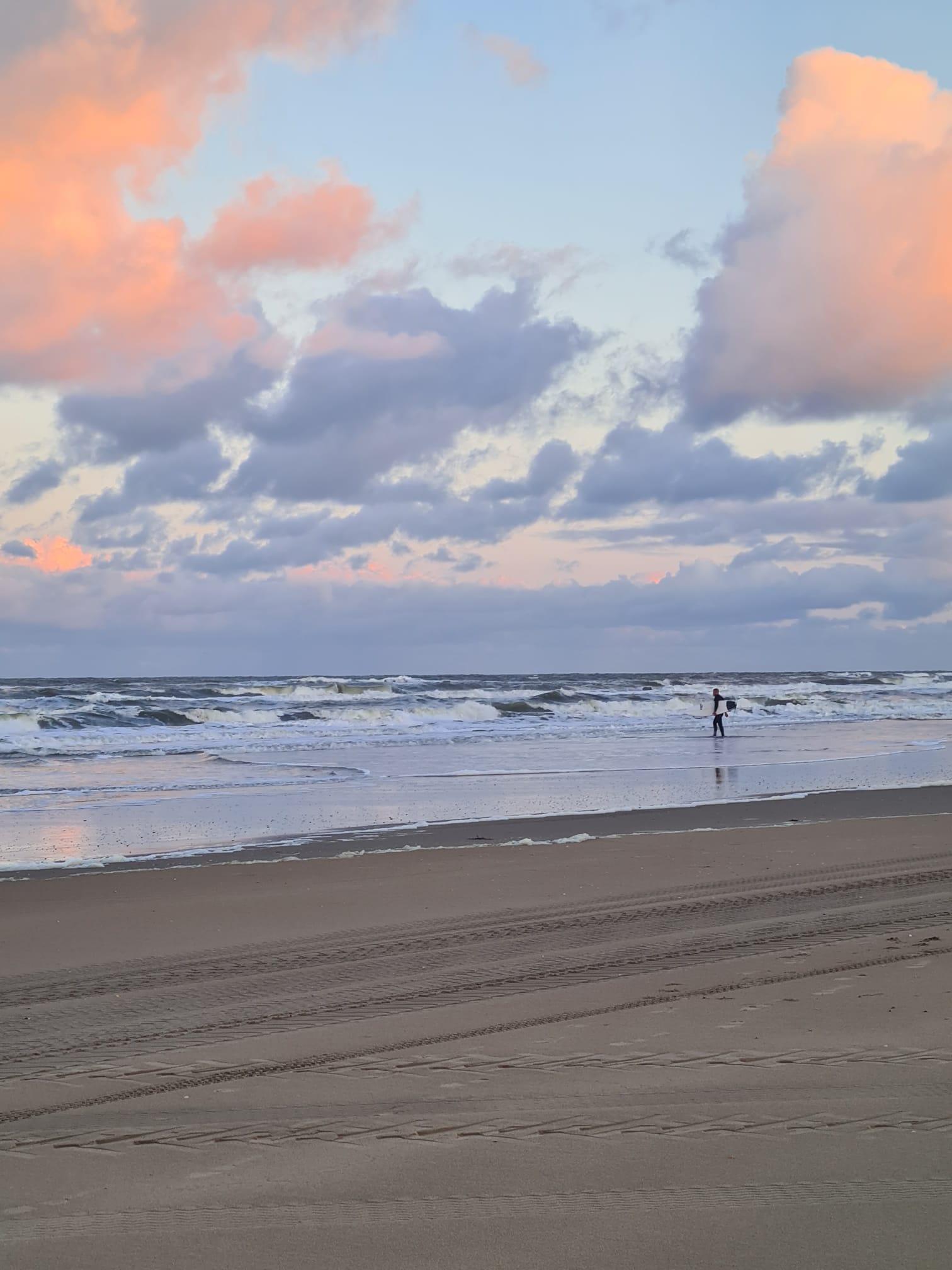 Walking into the North Sea with the Pyzel Phantom